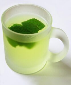 ペパーミントティーがニキビに効果的な理由とは？