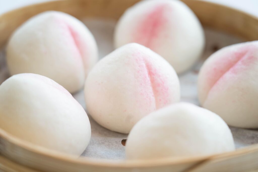 繰り返すニキビに効果的な食事は和食とパンのどちらが良いのか比較してみました？