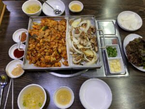 繰り返すニキビの体内ケアに必要なホルモン検査はどこで受けられる？